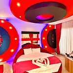 וילה İslamlar 1 Bedroom Secluded With Private Pool Hot Tub *
