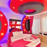 וילה İslamlar 1 Bedroom Secluded With Private Pool Hot Tub *