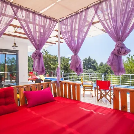 İslamlar 1 Bedroom Secluded With Private Pool Hot Tub וילה קלקן