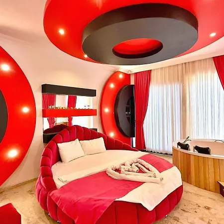 Villa İslamlar 1 Bedroom Secluded With Private Pool Hot Tub *