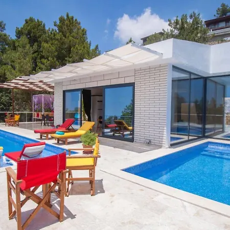 İslamlar 1 Bedroom Secluded With Private Pool Hot Tub Villa Kalkan