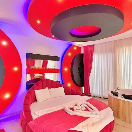 Villa İslamlar 1 Bedroom Secluded With Private Pool Hot Tub *